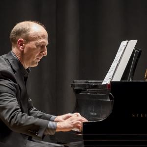 Continuing Education pianist performs